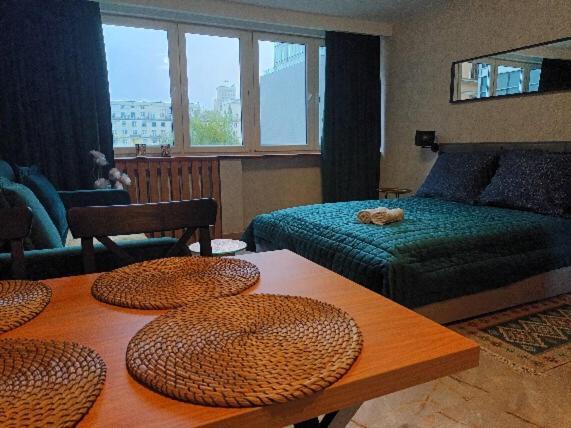 Green Apartament W Centrum Warsaw Exterior photo